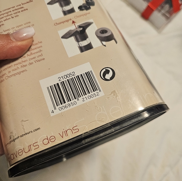 BNIB Peugeot Wine Vacuum Pump - Picture 3 of 3